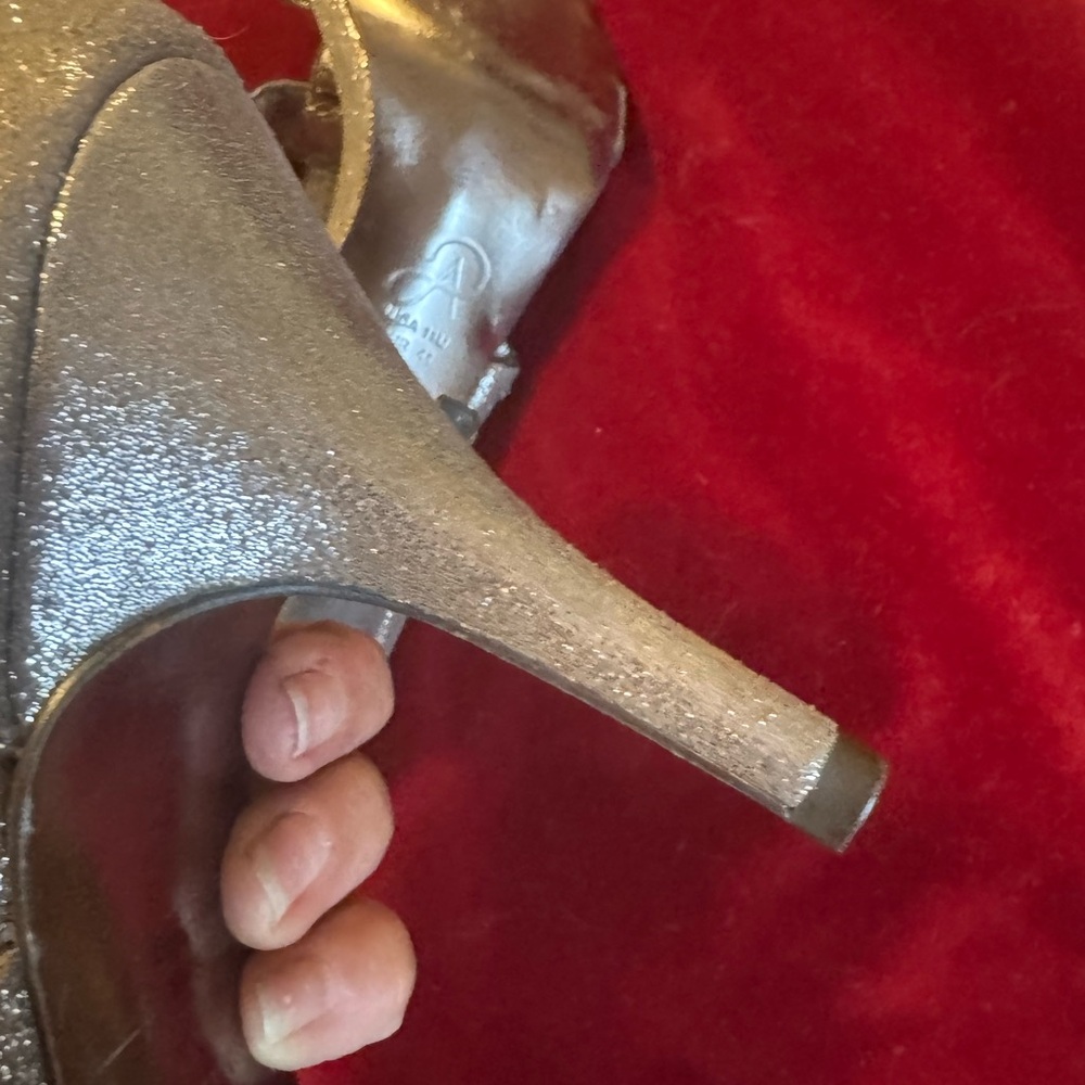 Adrianna Papell Metallic Beaded T‑Strap Heels - silver - Picture 3 of 5